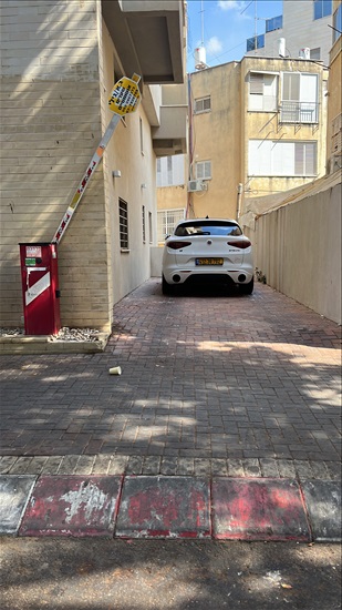 תמונה 7 ,אלפא רומיאו סטלביו יד 1 2021 35000 ק"מ