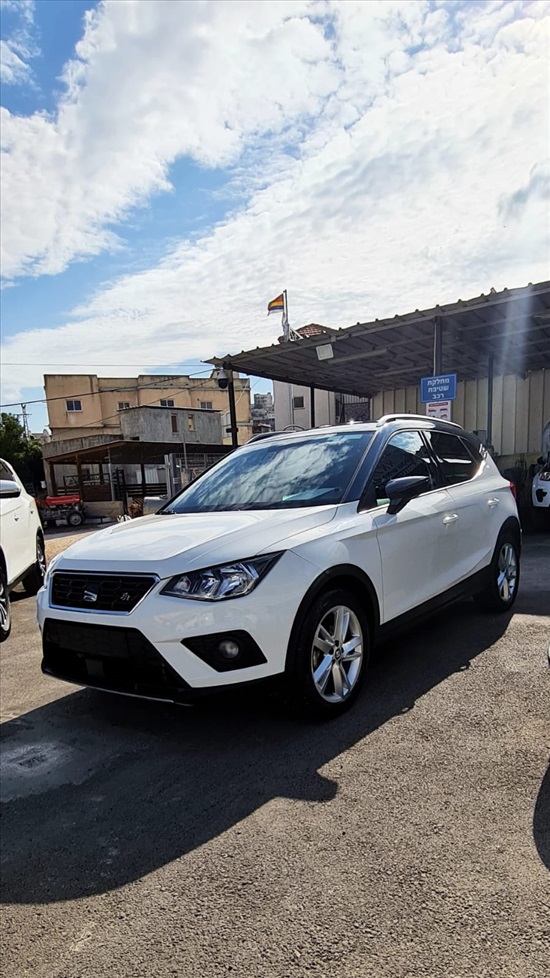 תמונה 5 ,סיאט ארונה יד 1 2019 129000 ק"מ