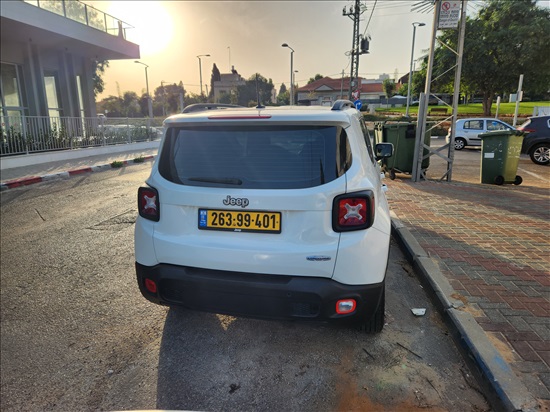 תמונה 2 ,ג`יפ רנגייד יד 3 2017 90000 ק"מ