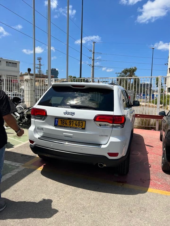 תמונה 4 ,ג`יפ גרנד צ`רוקי לימיטד יד 1 2022 8500 ק"מ