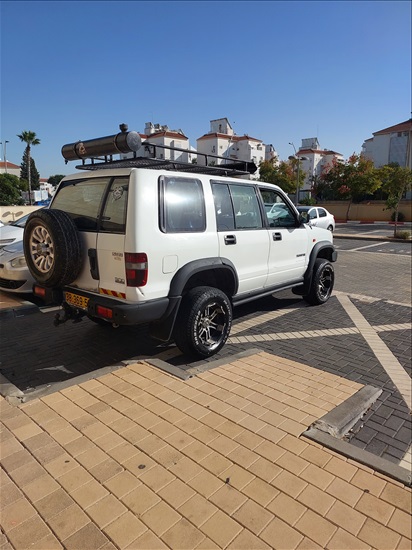 תמונה 4 ,איסוזו טרופר יד 4 2003 370000 ק"מ