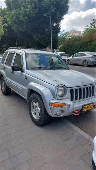 תמונה 1 ,ג`יפ  יד 8 2004 247000 ק"מ
