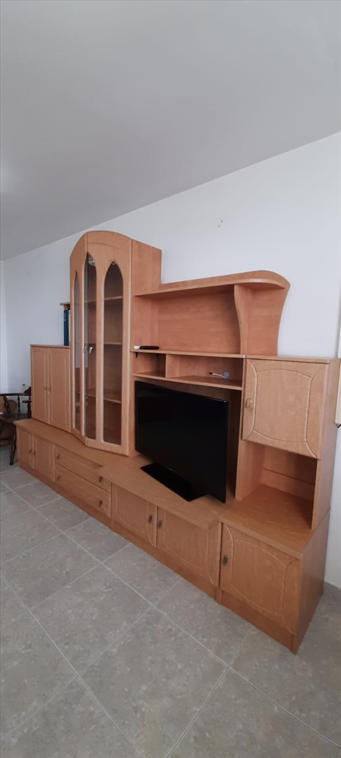 תמונה 1 ,ויטרינה במצב מעולה למכירה בתל אביב ריהוט  מזנון/ ויטרינה
