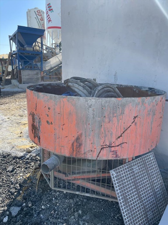 תמונה 1 ,מערבל בטון  למכירה ביקיר ציוד לתעשייה  מכונות בטון