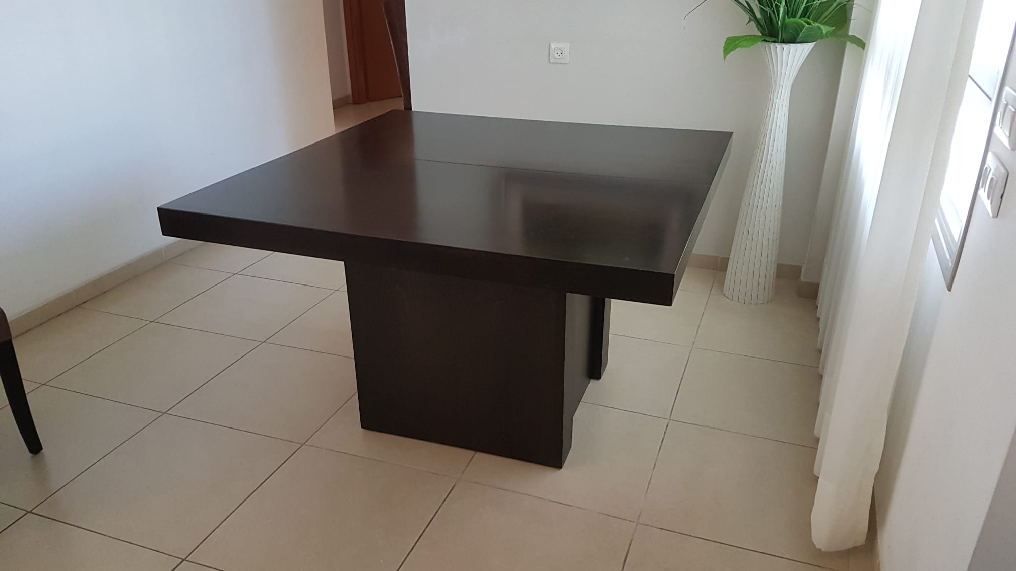 תמונה 1 ,שולחן נפתח למכירה ברמת השרון ריהוט  שולחנות