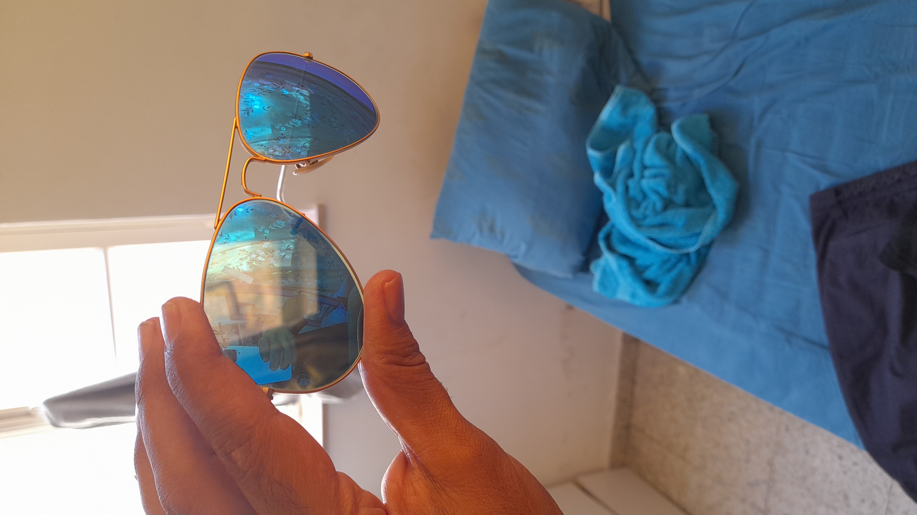 תמונה 1 ,רייבן למכירה בנווה צדק משקפיים  משקפי שמש