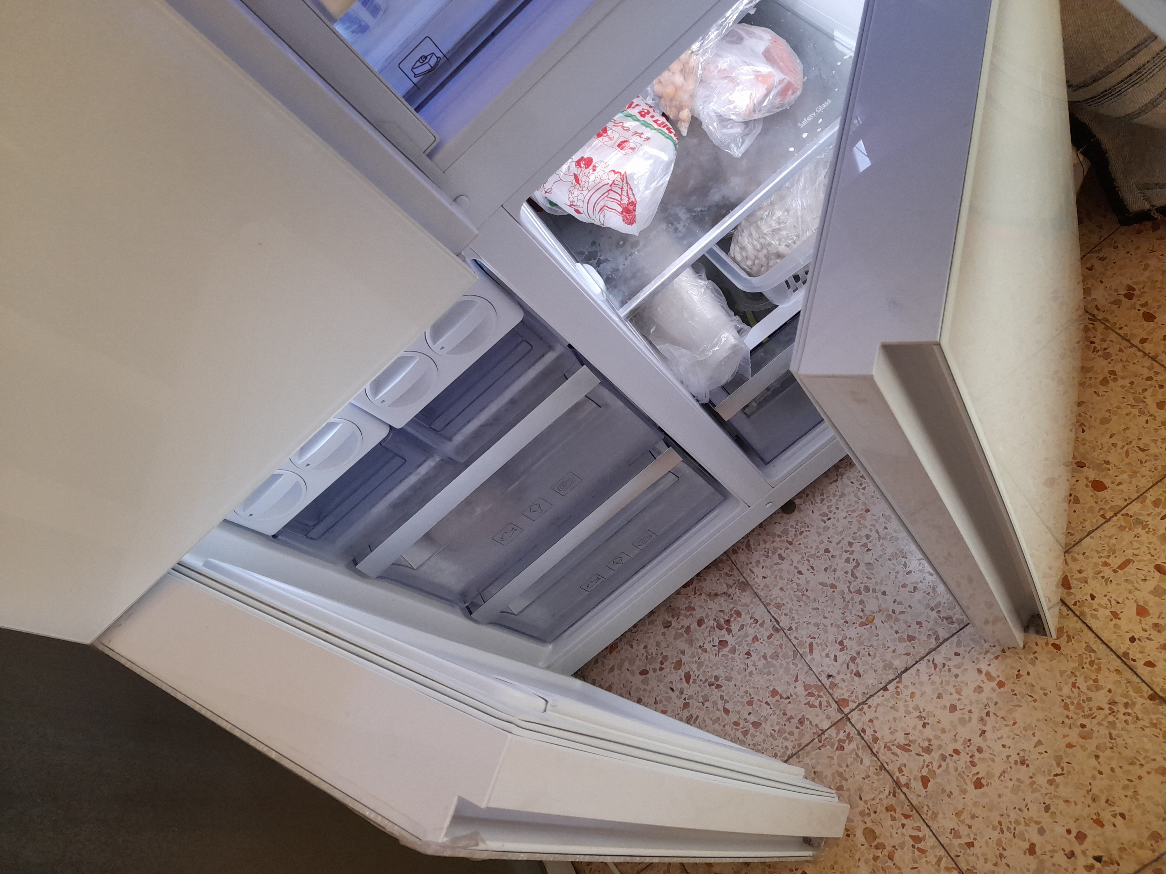 תמונה 1 ,מקרר בקו למכירה בחולון מוצרי חשמל  מקרר