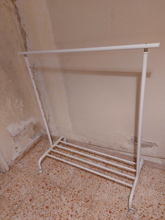 תמונה 1 ,סטנד לתליית בגדים למכירה ברמת גן ביגוד ואביזרים  קולבים