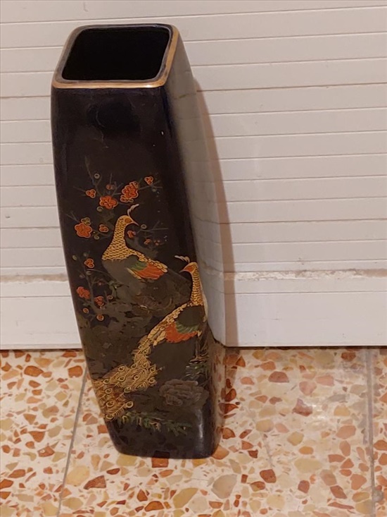 תמונה 1 ,אגרטל מצוייר למכירה ברמת גן חפצי נוי  אגרטלים