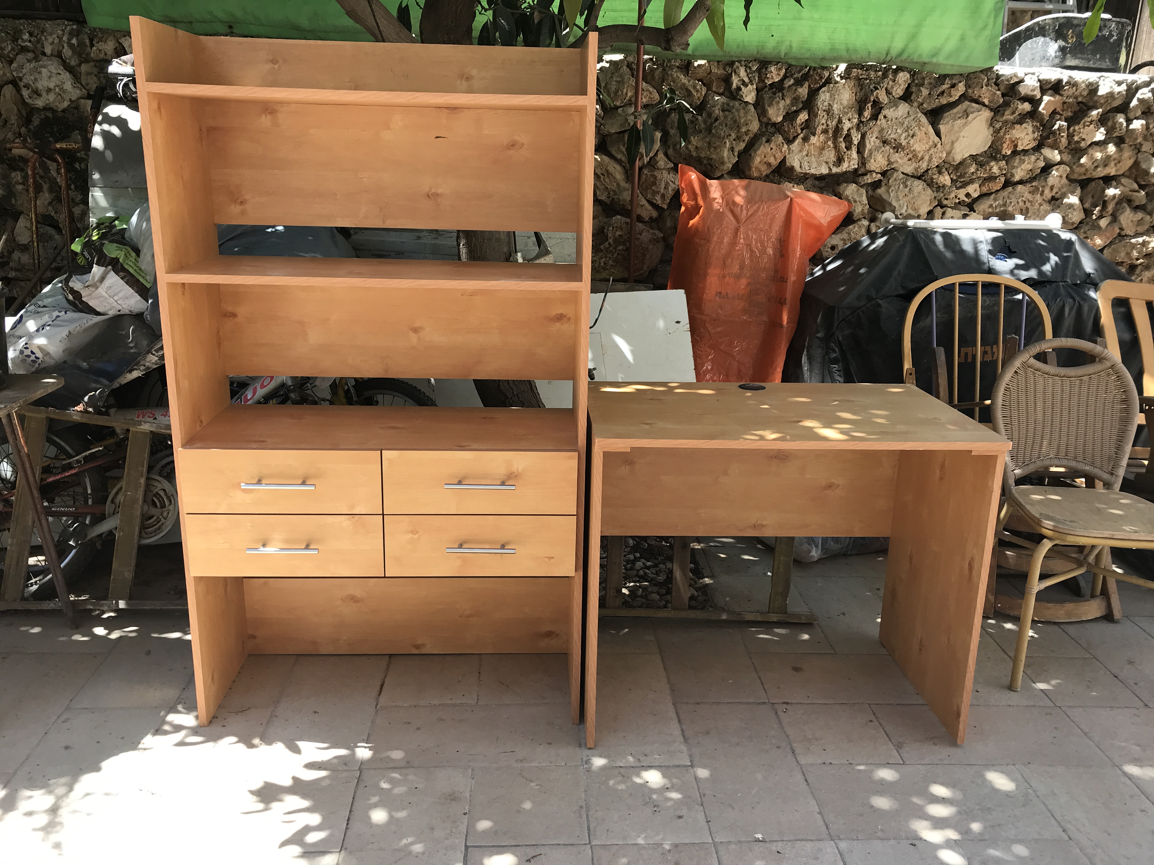 תמונה 1 ,שולחן מחשב ועלו ספריה למכירה בחולון ריהוט  ספריה