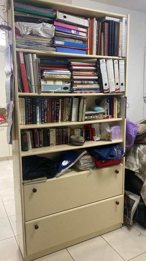 תמונה 1 ,ספריה 8 מדפים למכירה בירושלים ריהוט  ספריה