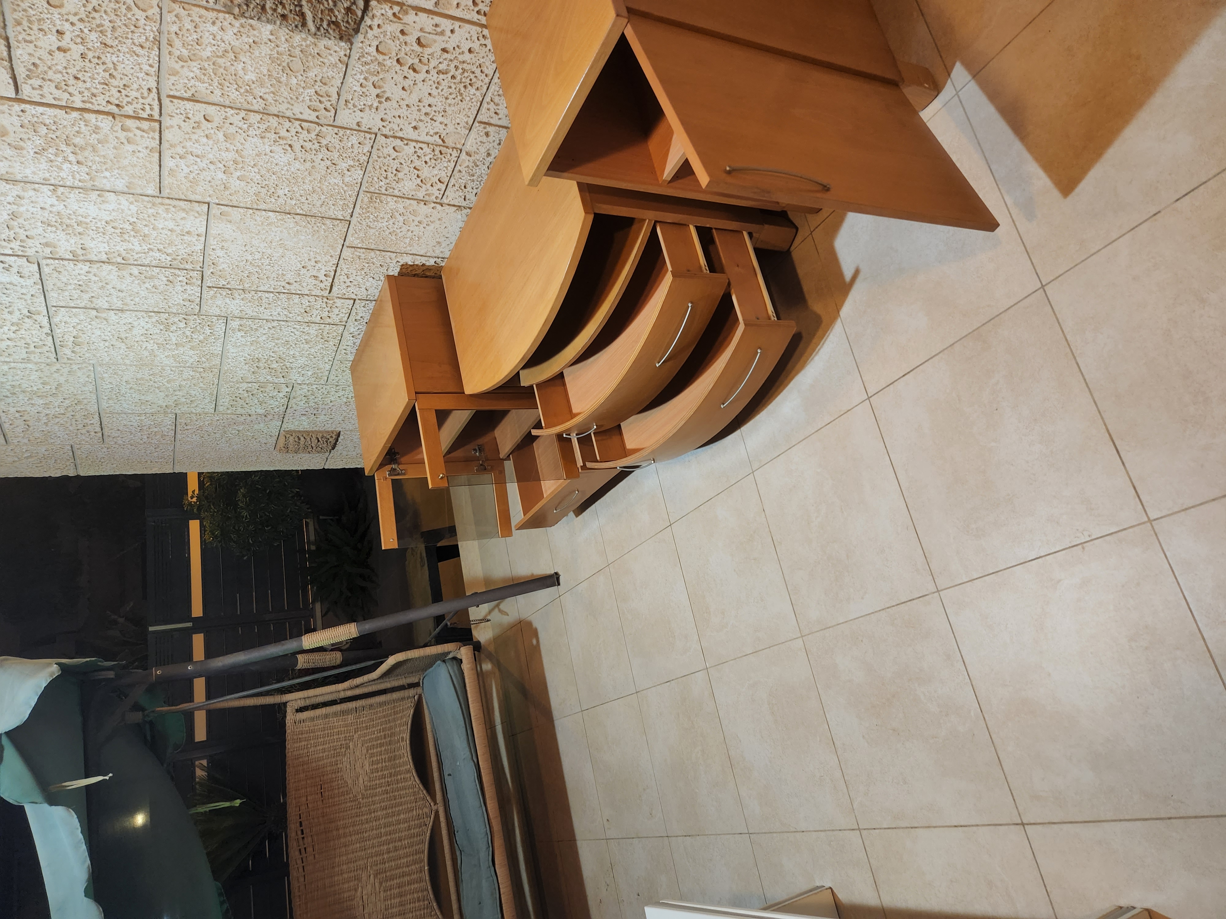 תמונה 2 ,מזנון + שולחן סלון בהתאמה למכירה בבאר שבע ריהוט  מזנון