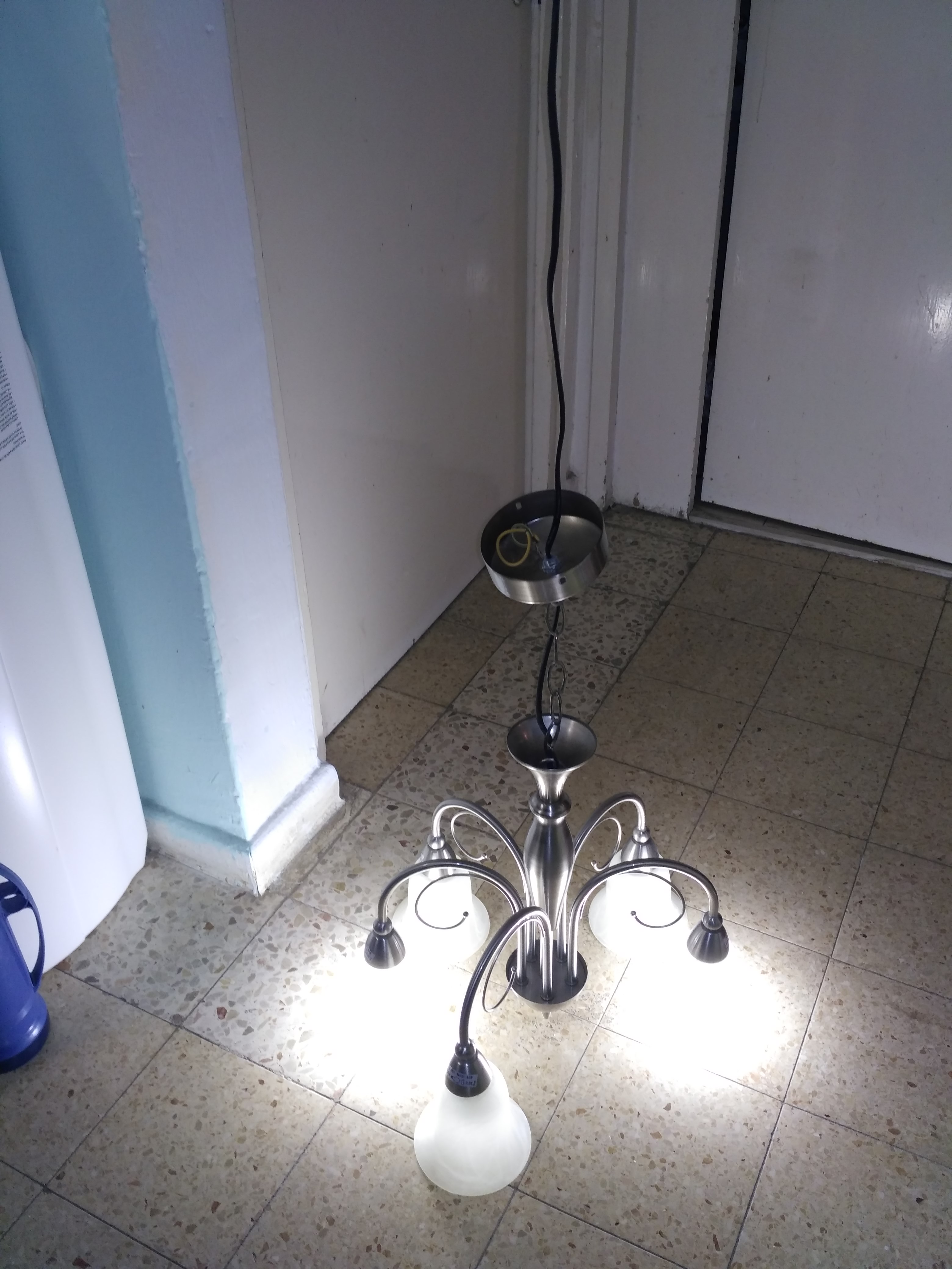 תמונה 1 ,נברשת  למכירה בנוף הגליל  מוצרי חשמל  תאורה ונברשות