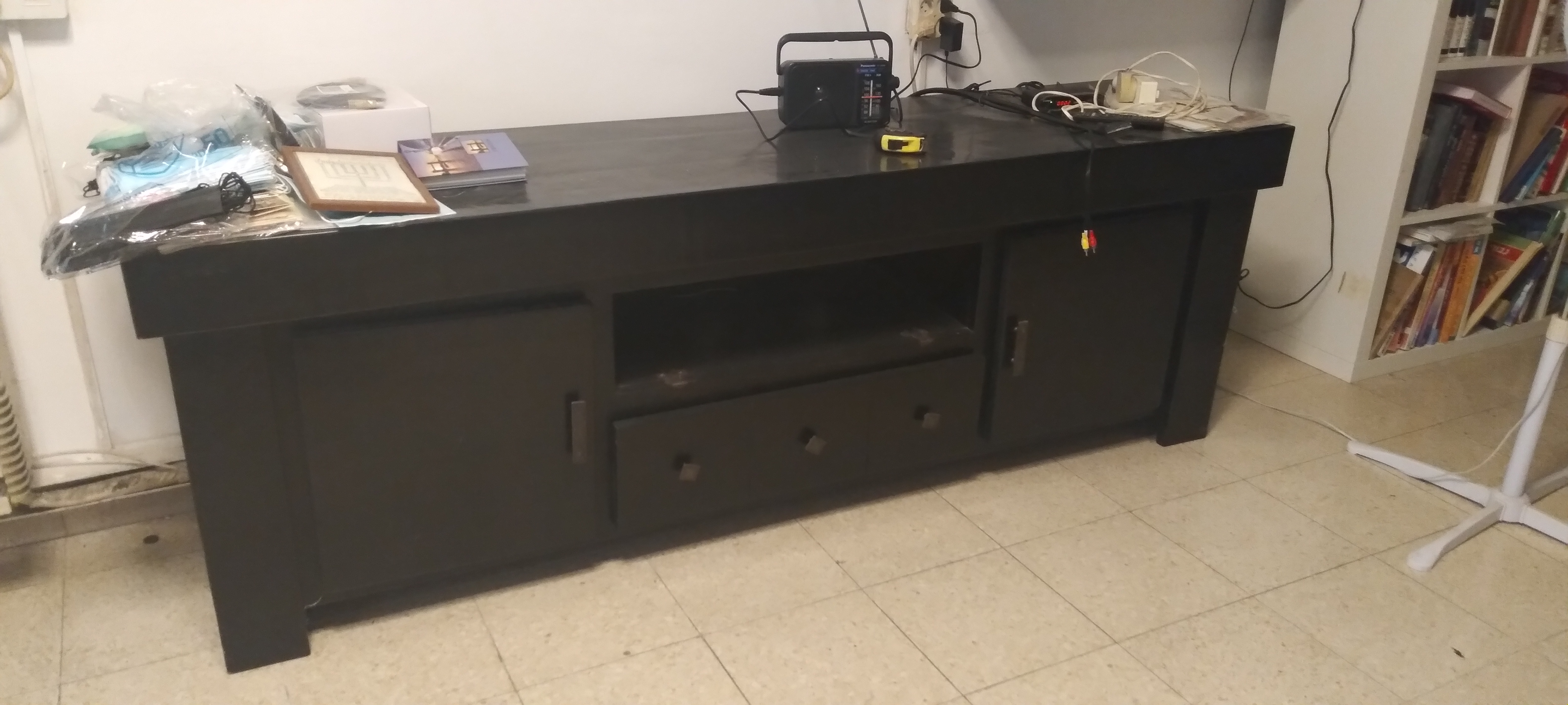 תמונה 1 ,מזנון למכירה בחולון ריהוט  מזנון