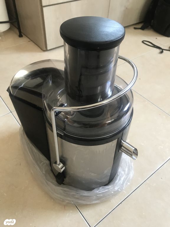 תמונה 2 ,מסחטת מיצים  למכירה ברמת גן מוצרי חשמל  מסחטה