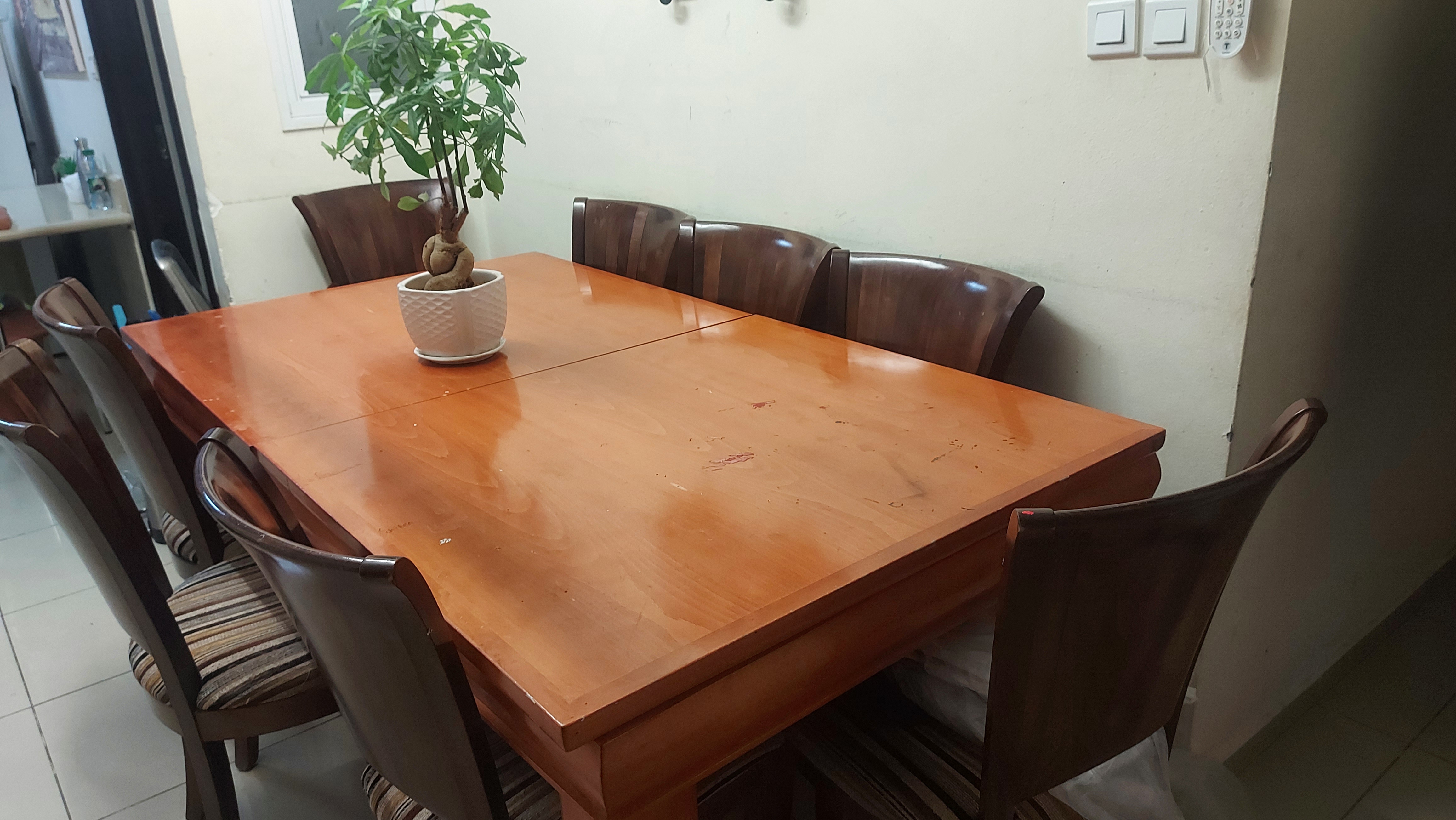 תמונה 1 ,פינת אוכל למכירה באור יהודה תכולת דירה  שונות