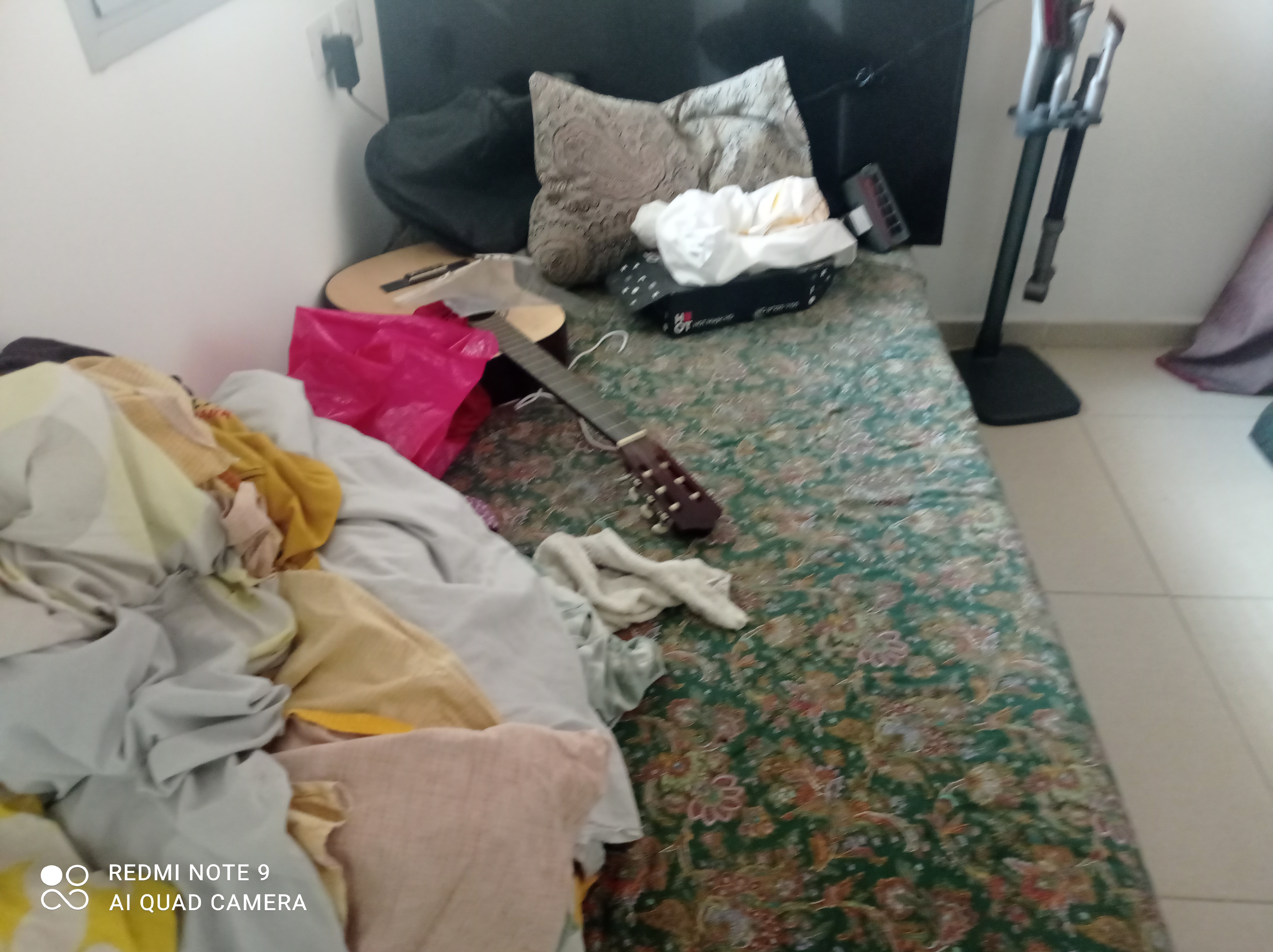 תמונה 3 ,ארון בגדים עם 3 דלתות הזזה ארו למכירה ברמת ג ן ריהוט  אחר