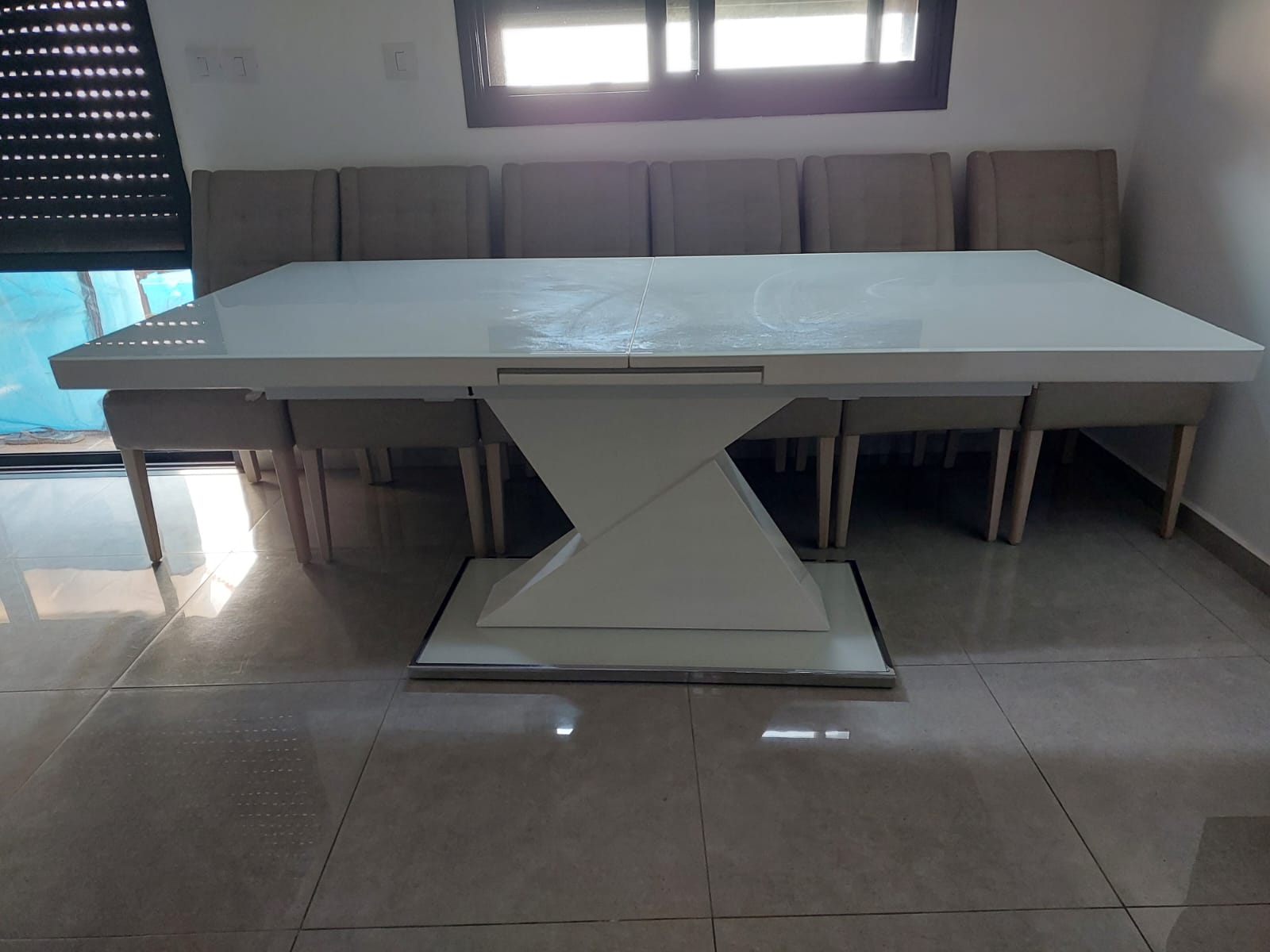 תמונה 1 ,שולחן פינת אוכל זכוכית  למכירה בנתניה ריהוט  פינת אוכל