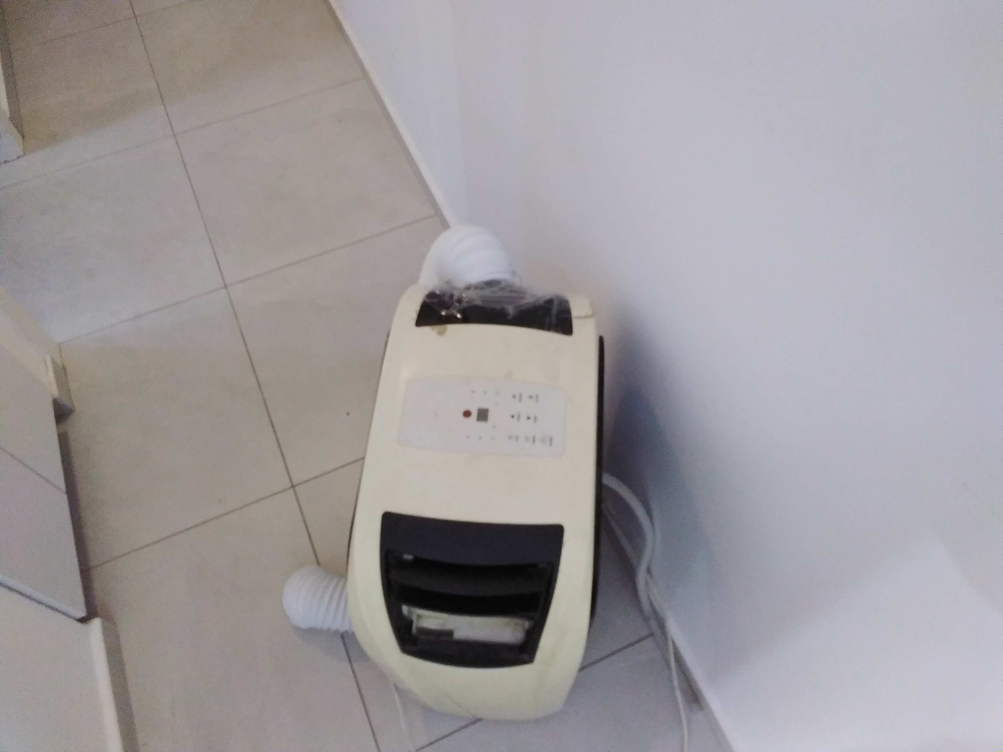 תמונה 3 ,מזגן נייד למכירה בפתח תקוה מוצרי חשמל  מזגן