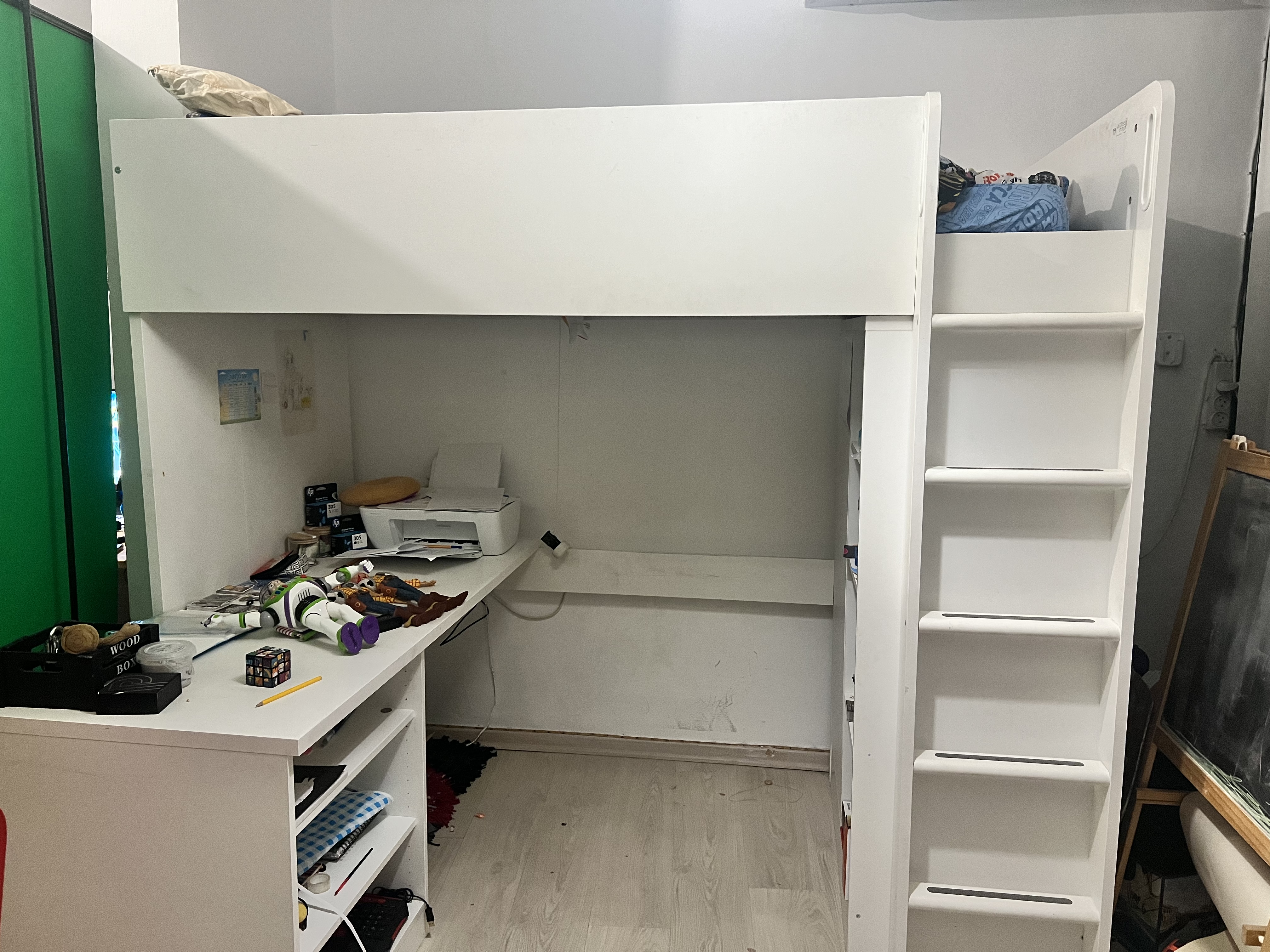 תמונה 3 ,מיטה מזרון שולחן ויחידת אחסון  למכירה בתל אביב ריהוט  מיטות