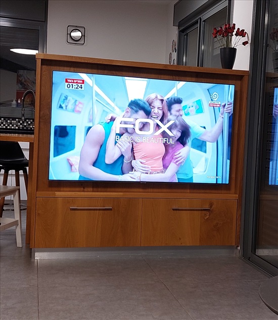 תמונה 4 ,יחידת טלוויזיה משולבת דלפק למכירה בהרצליה תכולת דירה  שונות