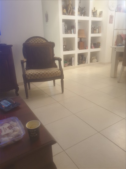 תמונה 5 ,ספה כורסא מזנון כיסאות שנדלירי למכירה בבת ים ריהוט  סלון