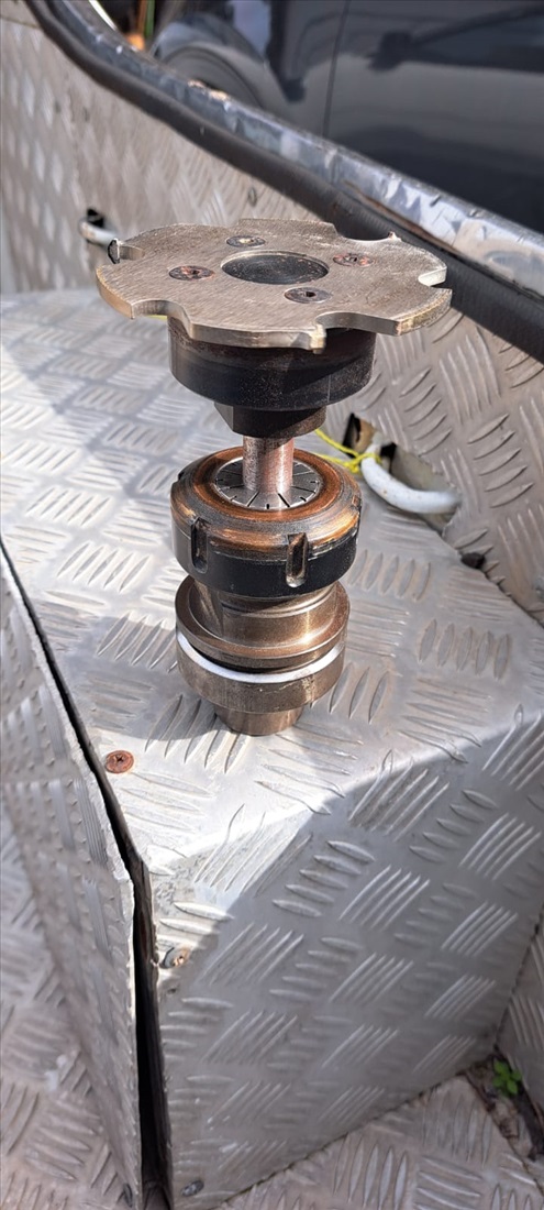 תמונה 1 ,כלים שונים לCNC למכירה בגדרה כלי עבודה  כלים לנגרות