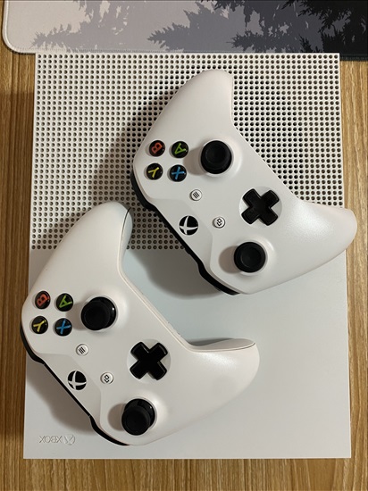 תמונה 2 ,Xbox One S 1TB למכירה בחולון משחקים וקונסולות  XBox ONE