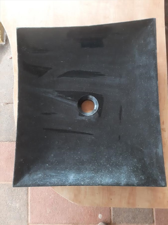 תמונה 3 ,כיור חצוב בסלע גרניט איטלקי למכירה ברעננה כלים סניטריים  כיורים