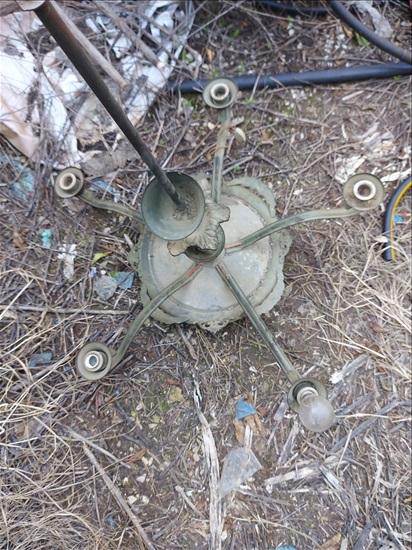 תמונה 3 ,נברשת  למכירה בבקוע אספנות  ענתיקות