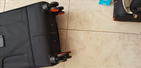 תמונה 5 ,2 מזוודות טרולי למכירה בפתח תקווה למטייל ולמתגייס  מזוודות ותיקים