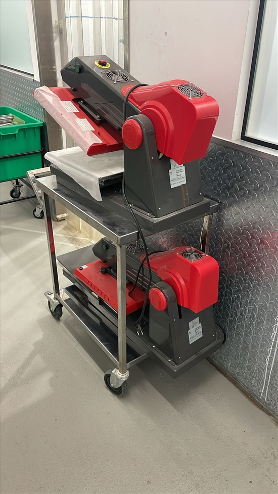 תמונה 1 ,מכבש חום לחולצות 38X38 למכירה בלהבות חביבה  ציוד לעסקים  ציוד אלקטרוניקה
