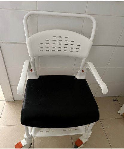 תמונה 1 ,כסא טיפולי/סיעודי למכירה בפתח תקווה ציוד סיעודי/רפואי  ציוד נלווה