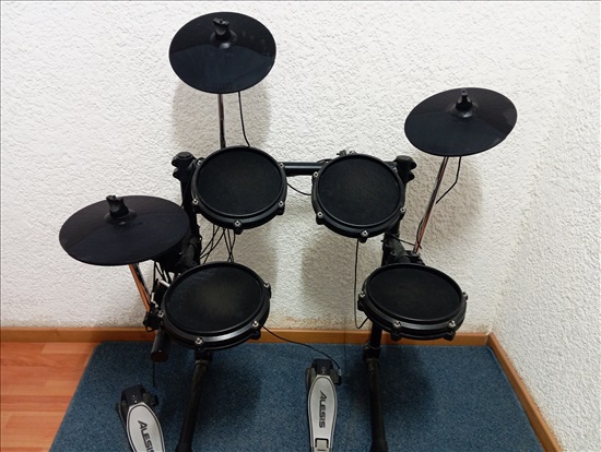 תמונה 1 ,מערכת תופים אלקטרונית Alesis למכירה בבאר שבע כלי נגינה  תופים