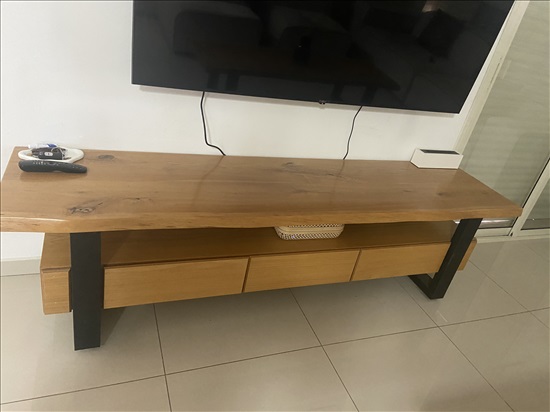 תמונה 2 ,מזנון +שולחן  למכירה ברעננה ריהוט  מזנון