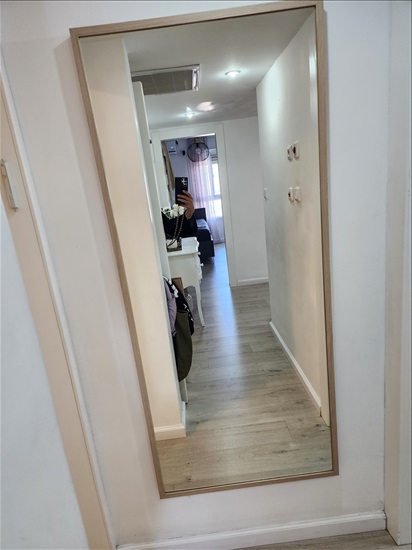תמונה 1 ,מראה גדולה לחדר או למסדרון למכירה בנשר ריהוט  מראה