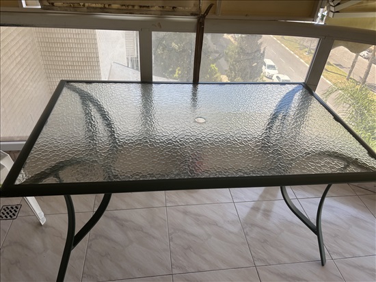 תמונה 1 ,שולחן למרפסת או לגינה  למכירה בחולון למסירה  לגינה