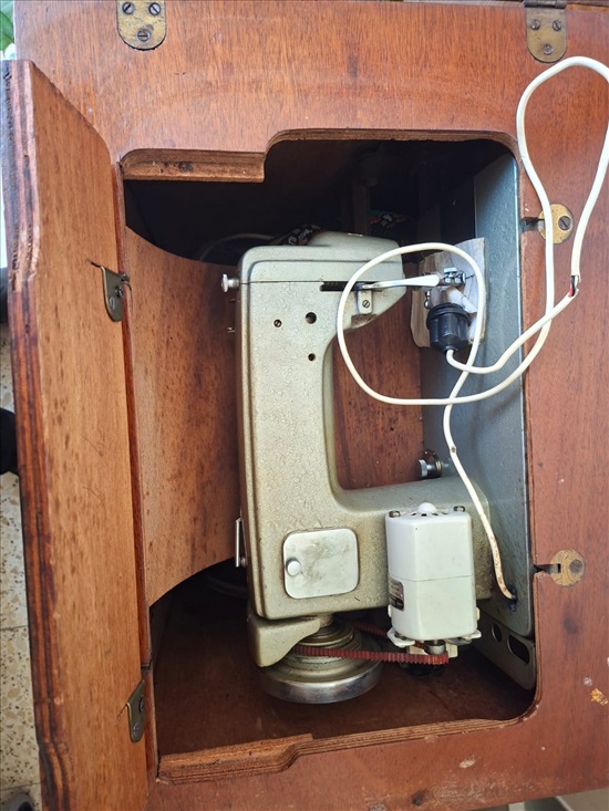 תמונה 1 ,מכונת תפירה למכירה בבת ים שונות  שונות