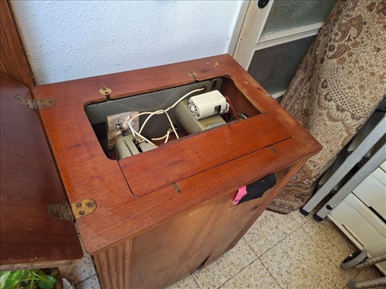 תמונה 4 ,מכונת תפירה למכירה בבת ים שונות  שונות