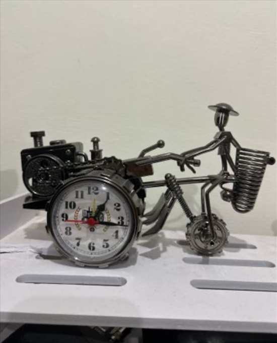 תמונה 1 ,שעון שולחני מעוצב למכירה בהוד השרון לבית  חפצי נוי