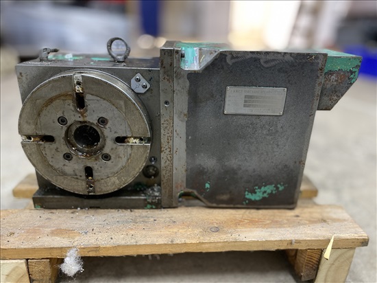 תמונה 1 ,ציר רביעי למכונת CNC  למכירה ביד חנה  ציוד לתעשייה  מכונות