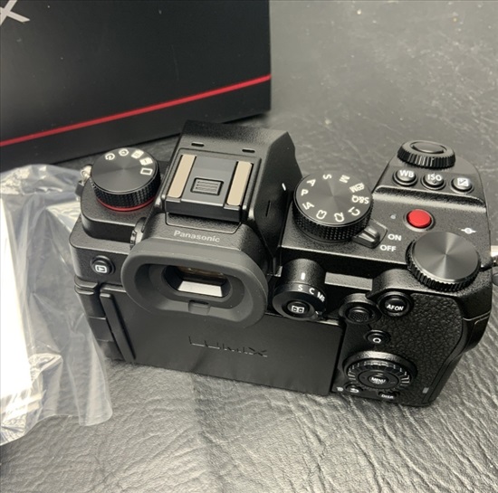 תמונה 5 ,LUMIX S5 4K עם עדשה 20-60 מ"מ למכירה בנוף איילון צילום  מצלמה דיגיטלית