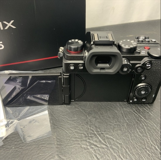 תמונה 7 ,LUMIX S5 4K עם עדשה 20-60 מ"מ למכירה בנוף איילון צילום  מצלמה דיגיטלית