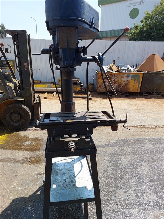 תמונה 8 ,כרסומות קונבציוליות  למכירה בעפולה  ציוד לתעשייה  מכונות