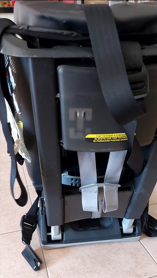 תמונה 4 ,,כיסא בטיחות במצב מצויין למכירה בפתח תקווה לתינוק ולילד  כסא לרכב