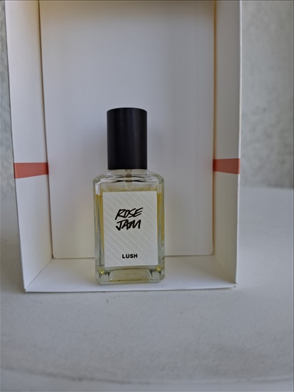 תמונה 1 ,בושם Lush 30ml Rose Jam למכירה ברמת גן קוסמטיקה וטיפוח  טיפוח