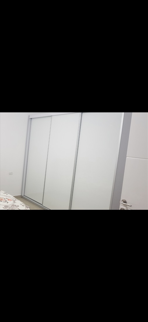 תמונה 1 ,ארון זכוכית 2.70 של נגר למכירה בנתיבות תכולת דירה  שונות