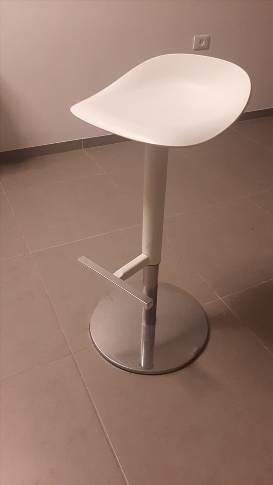 תמונה 1 ,כיסא בר למכירה בגדרה ריהוט  כיסאות