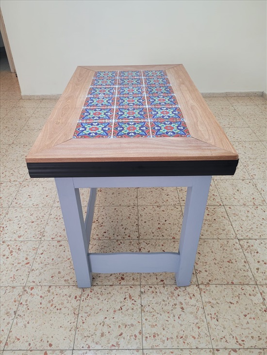 תמונה 1 ,שולחן עבודת יד מיוחד  למכירה בהרצליה ריהוט  שולחנות