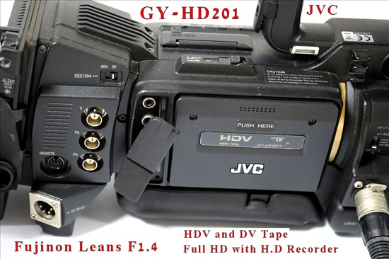תמונה 6 ,מצלמת וידיאו JVC GY-HD201 למכירה בעכו צילום  מצלמת וידאו
